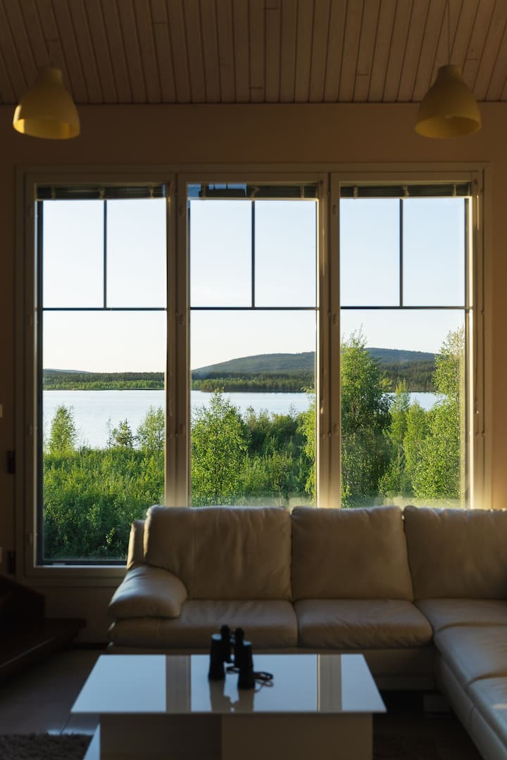 Villa With Lake & Mountain Views - Äkäslompolo
