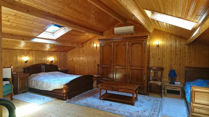 Chambre Spacieuse De 33m² - Cahors
