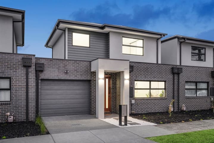Townhouse In Edithvale - Mordialloc