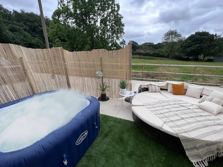 Stunning Detached Spacious House With Hot Tub - Herne Bay