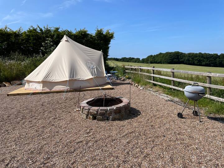 Bell Tent With Amazing Views - Mold