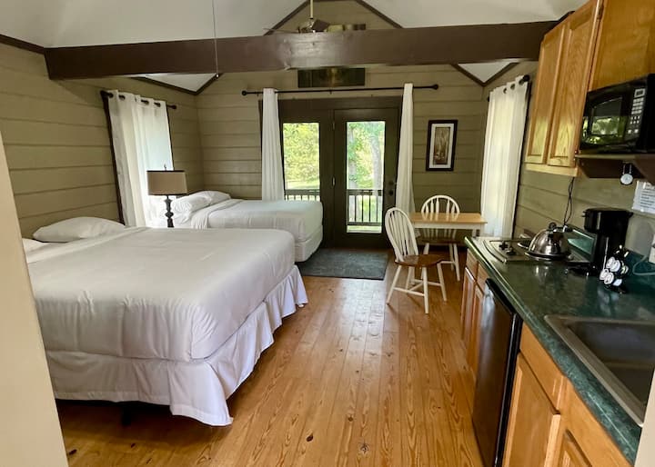 Standard 2 Bed Cabin - Lake Viking, MO