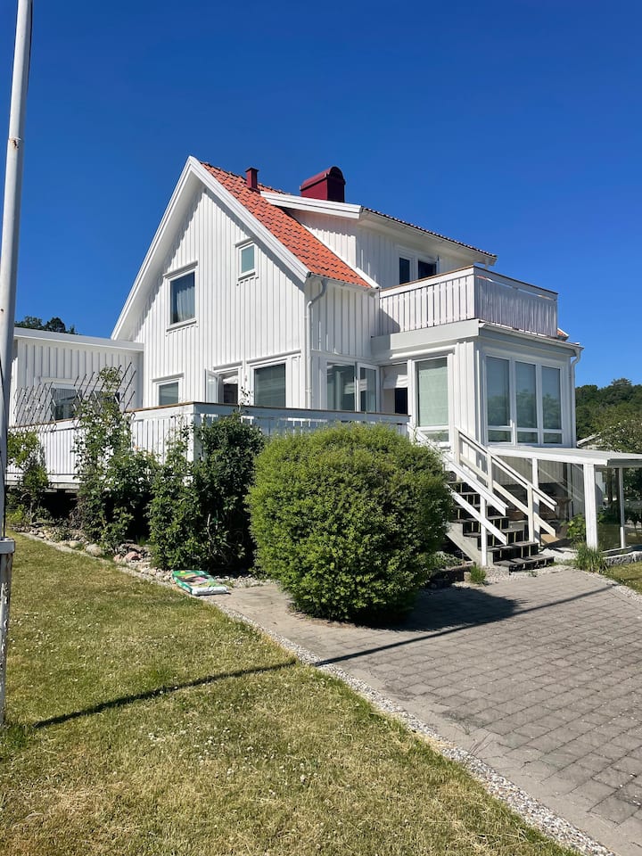 Stort Hus Nära Havet I Gerlesborg - Hunnebostrand