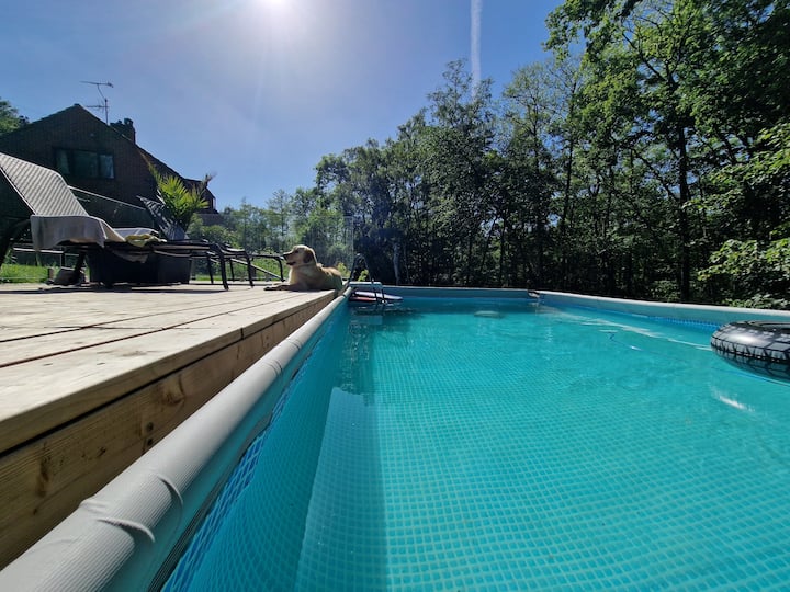 Glamping With Heated Pool - Reading