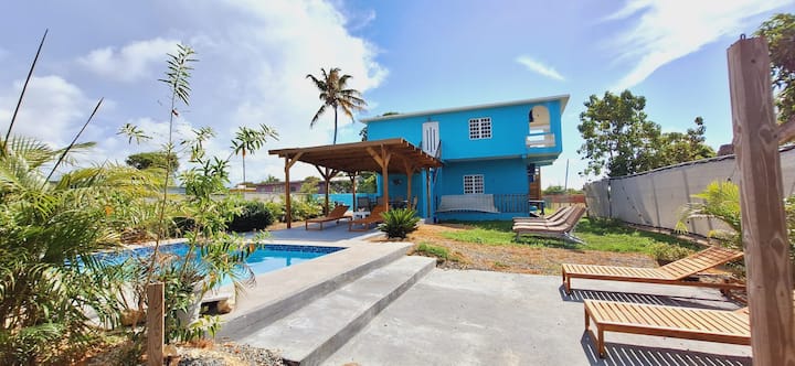 Islote Beach House - Arecibo