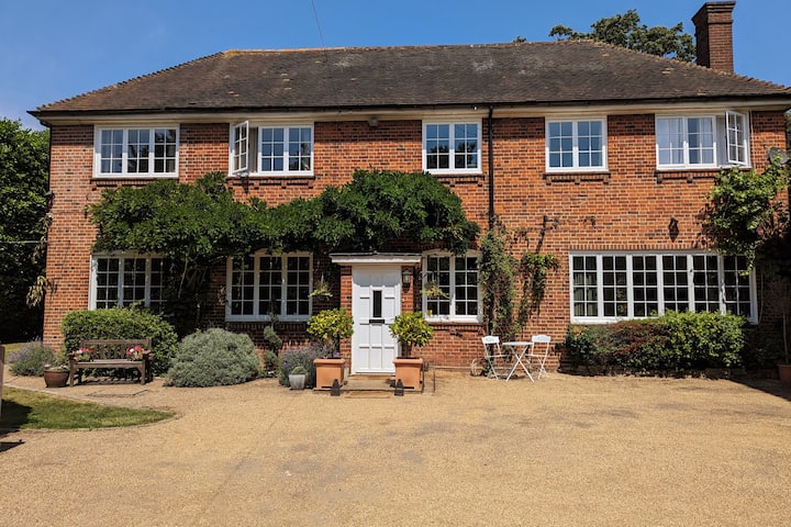 Luxury Country Home In London - Bromley