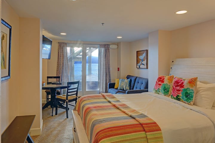 Beachfront Lodge Room #610 - Halibut Cove, AK