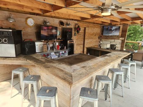 Coralville Lake, IA airbnb, hotels and vacation rentals