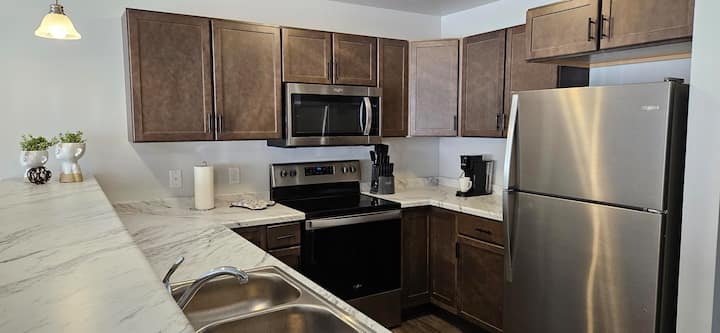Red Rock Private One Bedroom Apartment - Rapid City