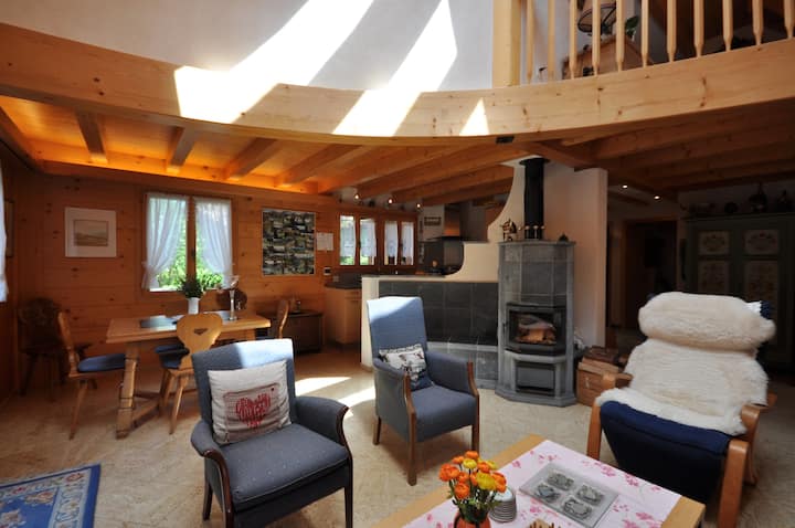Chalet Cindy Gstaad (Bed & Breakfast) - 크슈타트