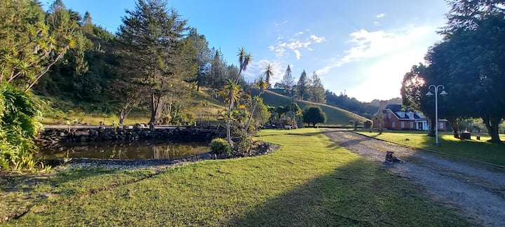 Casa De Campo Con Lago Y Bosque - Girardota