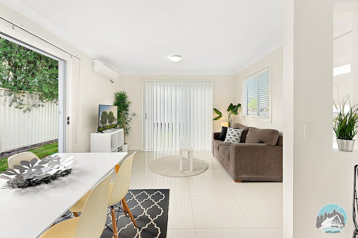 Aircabin | Oxley Park | Lovely & Comfy | 2 Bed - Saint Marys