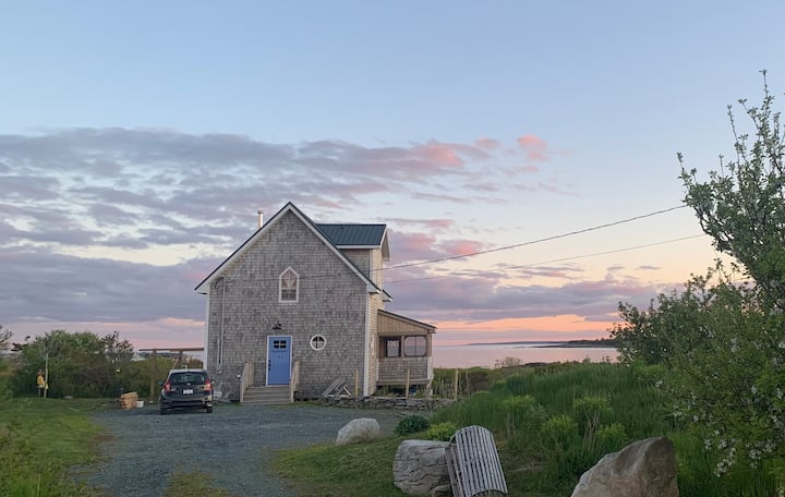 Cozy Stay At Blueberry Bay - Liverpool, NS, Canada