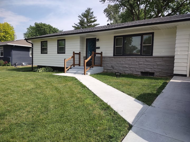 Newly Updated Private Ranch Home - Glenwood, IA