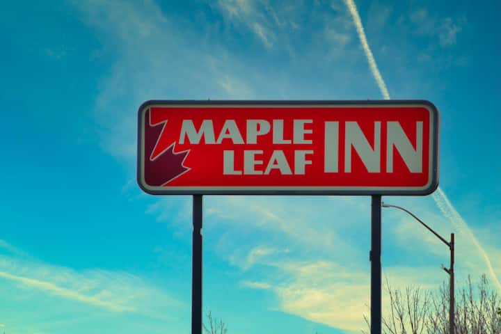 Maple Leaf Inn - Kincardine