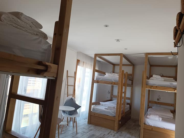 Cachinnans Hostel - Dormitório - Vila do Conde