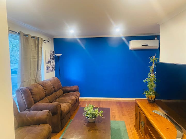 Cosy House With An Ample Outdoor Area - Cranbourne
