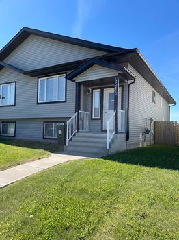 Compare cheap apartments in Rocky Mountain House by cozycozy