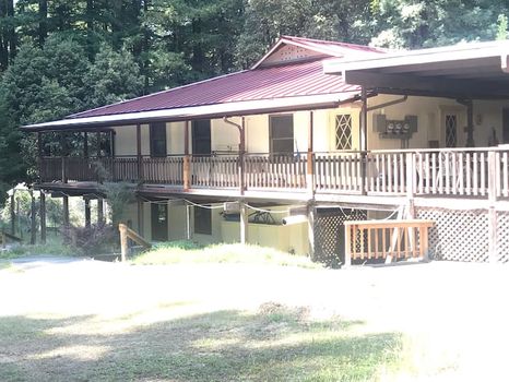 Humboldt Redwoods State Park, Weott airbnb, hotels and vacation rentals