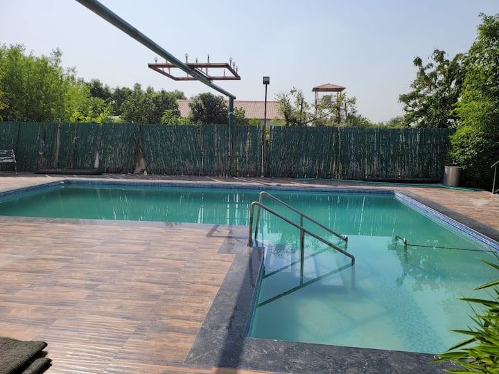 Farm House With Pool For Party - Ghaziabad