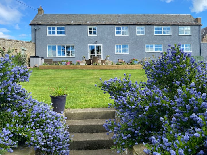 Ruthven Farmhouse Bed And Breakfast Rooms - Kelso