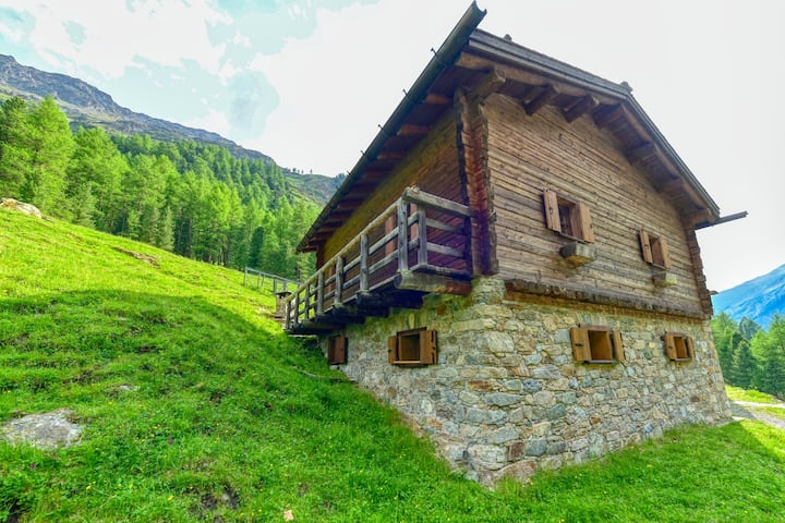 Val Zebrù-chalet Intero Immerso Nella Natura - Sulden