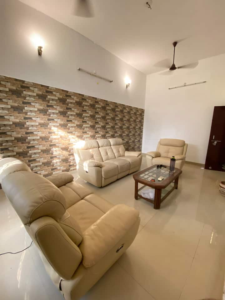 Your Cozy Home | City Centre | Entire Villa | - Charbagh railway station - Lucknow