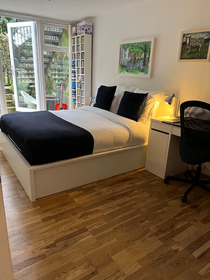 Sunny Double Room - Bromley