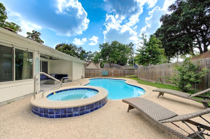 Stylish Spring Home W/ Pool & Outdoor Oasis - Tomball, TX