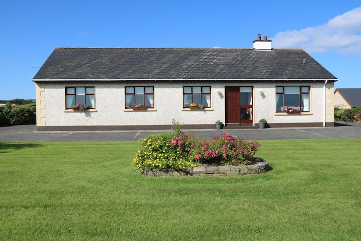 Sea View House, Ballyconnell, Falcarragh, Donegal. - Dunfanaghy