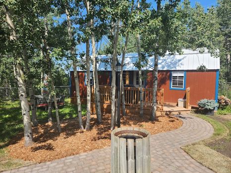 Red Deer Cabins at the Best Price cozycozy