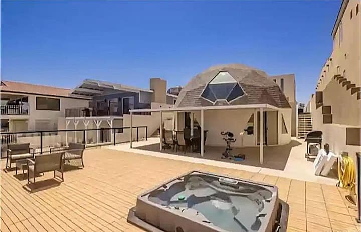 Unique Dome House On River With Private Dock - Laughlin, NV