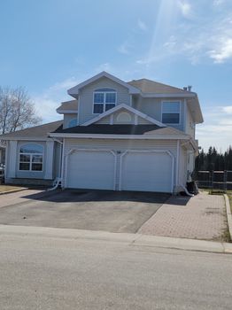 Apartments in Hay River via cozycozy