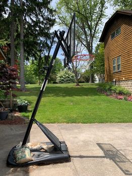 Looking for a vacation rental in Grafton, OH? Try cozycozy