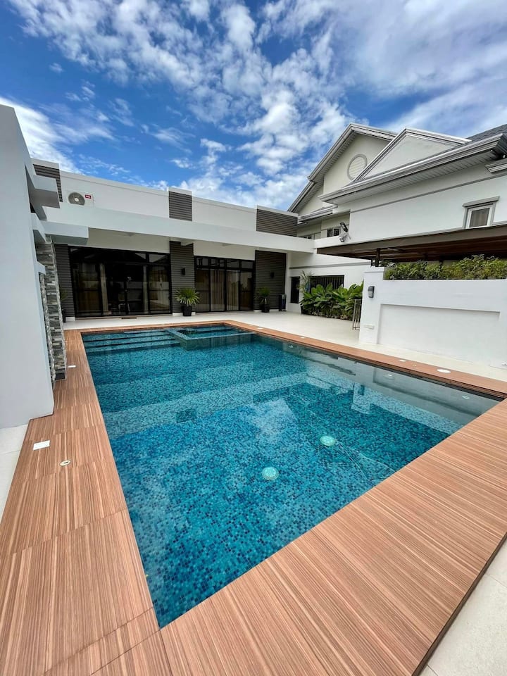 New Private Pool Villa In Bulacan - Bocaue