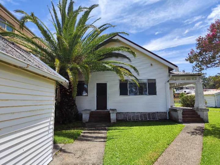 One Bedroom Seaside Cottage With Jetty - Gosford