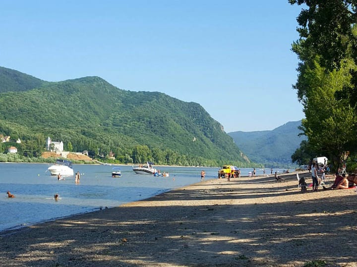 Dunaparti Fészek A Dunakanyarban - Nagymaros