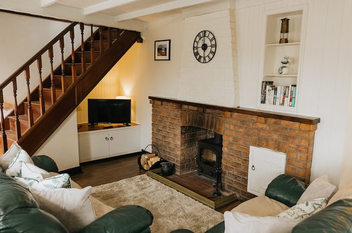 Three Bed Countryside Cottage In The National Park - Castleton
