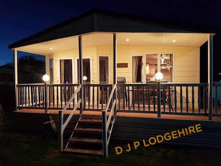 Lodge On Haven Church Farm Holiday Park - Selsey