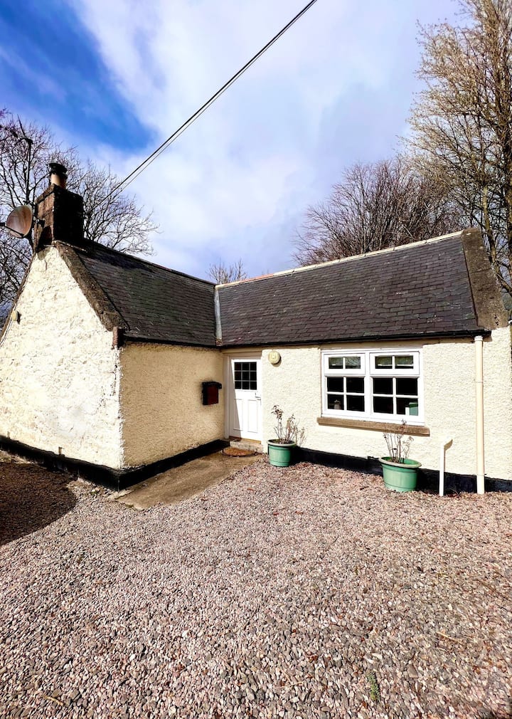 Cosy, Rural Cottage Near Ellon - Aberdeenshire