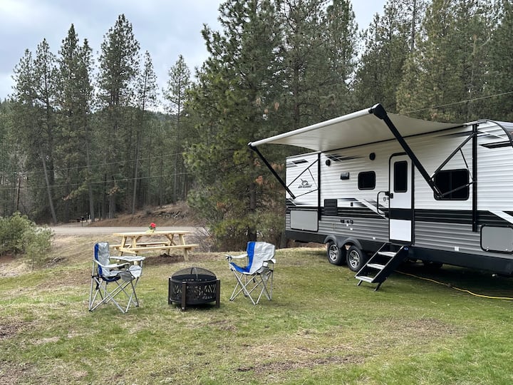 Camper On-site Rental - Liberty Lake, WA