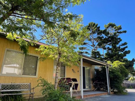 Lakes Entrance Cabins Best prices on cozycozy