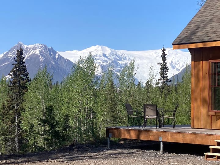 Spectacular Views At Donaho House In Mccarthy - Wrangell-St. Elias National Park