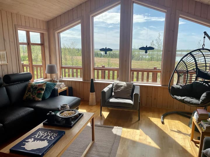 Comfortable & Cozy Cabin - Selfoss