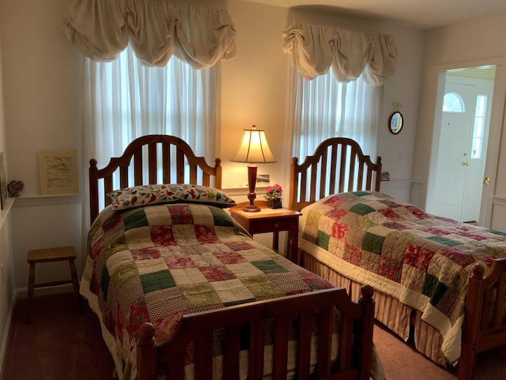 Private Home Bed And Breakfast - Chatham, MA