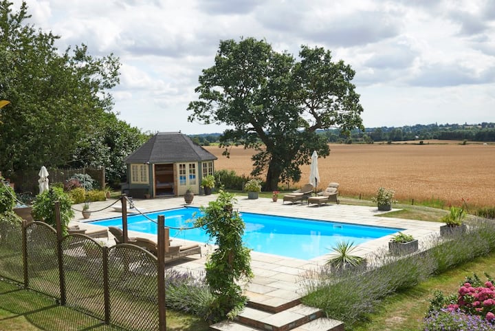 Spacious Suffolk Home With Pool - Lavenham