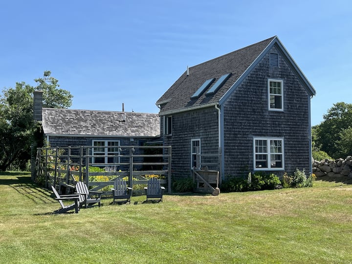 Vineyard Cottage At Spar Point Farm Block Island - Block Island, RI