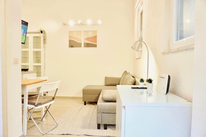 # New | Cozy Apartment | Top Location | Near City - Weingarten (Baden)
