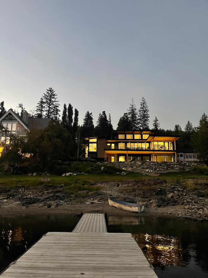 Large House Shuswap Lake, 2940 Mabry Rd, Lee Creek - Blind Bay
