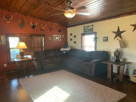 Rustic Home In The Country! - McGee Creek State Park, Atoka